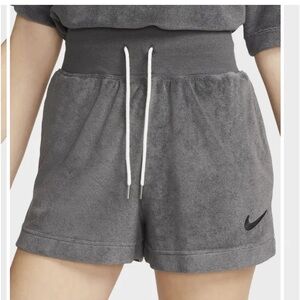 Sportswear Terry Shorts
Nike gray size small- Anthracite/ Black
